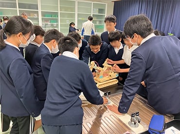 「理科の出前授業」定期開催しています！
